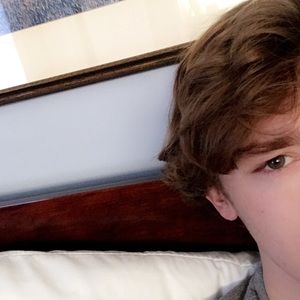 Meet your Posher, Max